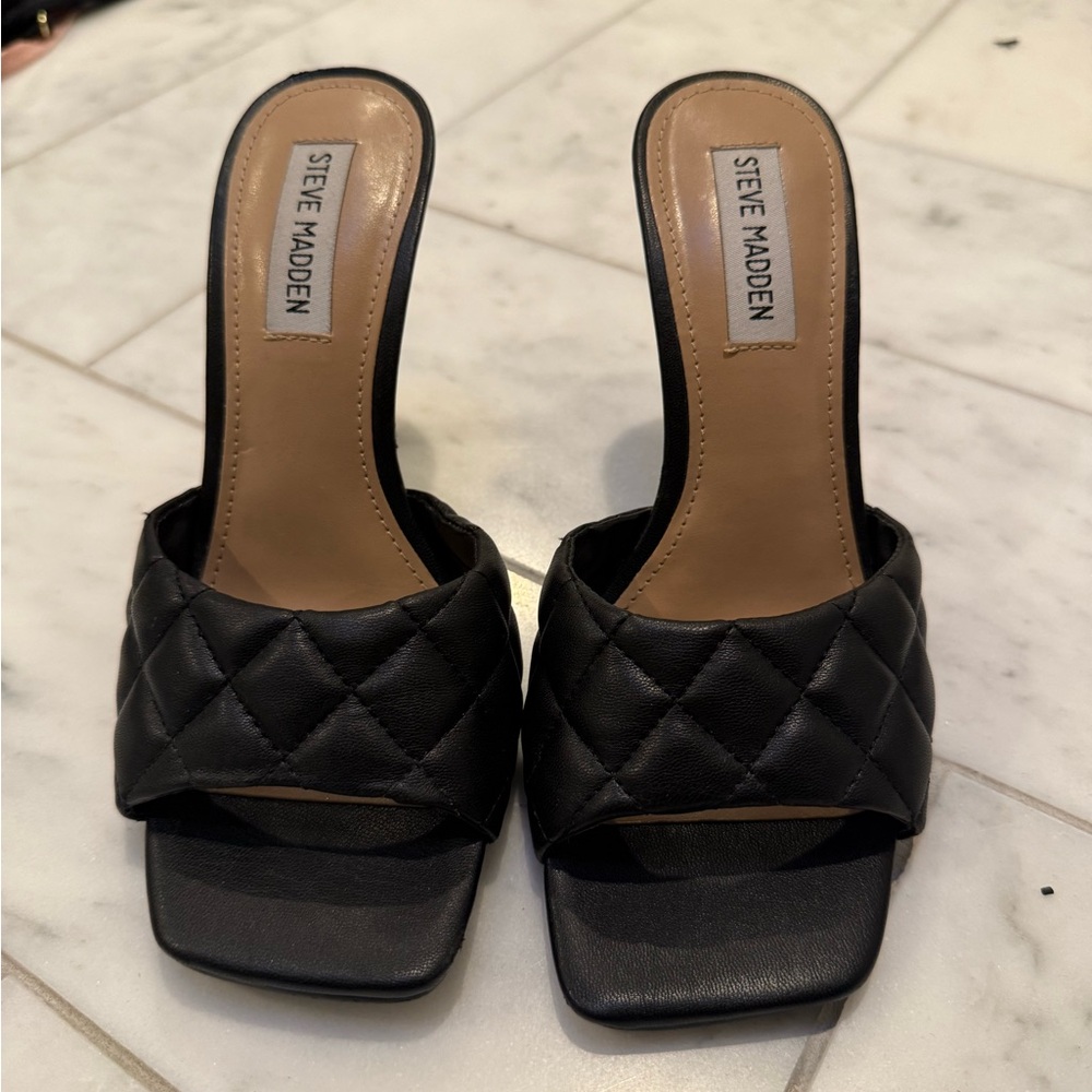 Steve Madden Black Quilted Mules